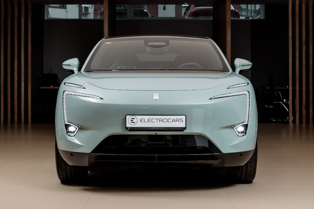 Avatr был основан в 2018 году совместными усилиями Changan и стартапа NIO